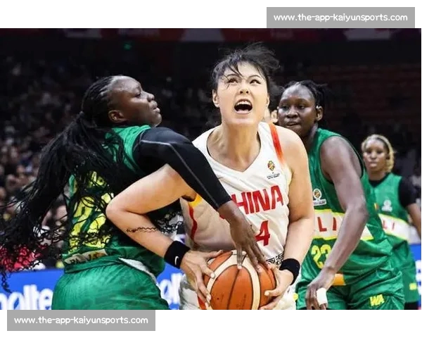 女篮狂胜 113 分引争议：专家称对手为旅游队，胜利含金量几何？