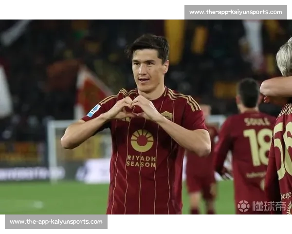 罗马前锋肖穆罗多夫接近加盟巴萨克赛尔，转会费或达 800 万欧